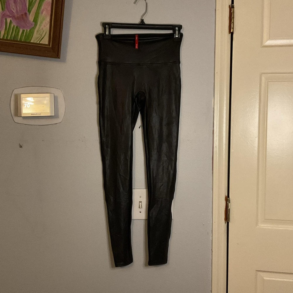 SPANX SIZE SMALL FAUX LEATHER Black High-Waisted Leggings